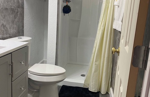Cypress Appartement | Cozy studio with WiFi and AC in peaceful Cypress