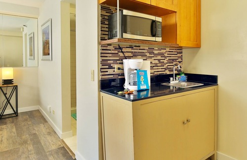 Waikiki Appartement | Cozy Studios at Aloha Surf Close to Waikiki Beach