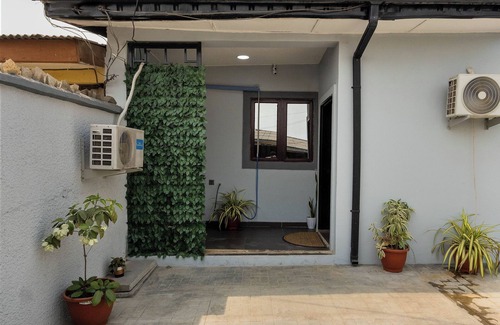 Ikeja Maison | Cozy & Stylish 2BR Bungalow with AC, WiFi & 24/7 Power & Full Kitchen in Lagos.