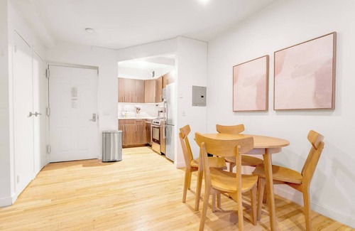 Lower East Side Appartement | Cozy & Stylish 2BR NYC Getaway in the Heart of Downtown