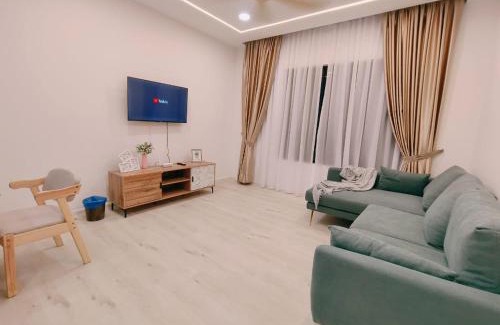 Central District Appartement | Cozy Suasana Suites Max 7pax S2