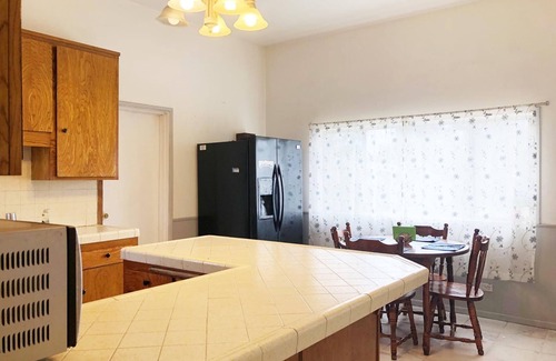 Monrovia Maison | Suite confortable près de la ville de l'espoir, y compris le petit déjeuner et un parking, 早餐 免费 停车