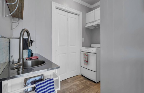 Gulf Breeze Appartement | Cozy Suite w/ Private Pool minutes from Navarre Beach!