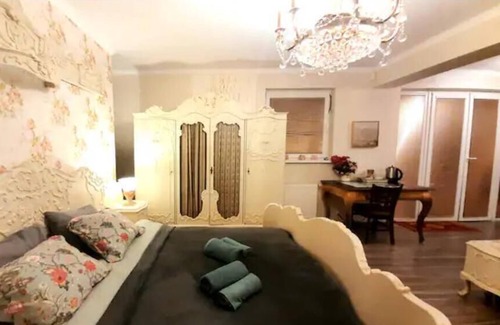 Tuchomerice Appartement | Cozy Suite with Terrace