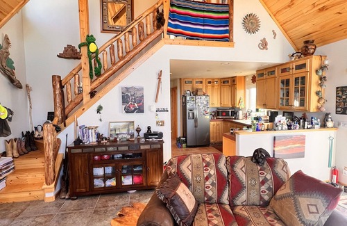 Mancos Chalet De Ski | Cozy Swiss chalet with dazzling views 10 minutes from Mesa Verde National Park.