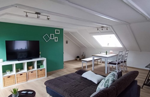 Schloss Holte-Stukenbrock Appartement | Appartement confortable au dernier étage au cœur de Westphalie orientale-Lippe