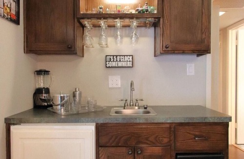 Holly Lake Ranch Maison | Cozy Teal Paradise - 3BR Home w/Private Pool
