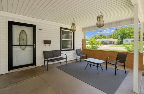 Temple Maison | Cozy Temple Home Fenced Yard & Wi-fi 3 Bedroom Home