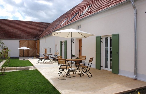 Haunsheim Appartement | Cozy three-room apartment "Max" (90sqm) for up to 4 people