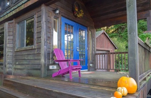 Monroe Cabine | Cozy Tiny Home Near Stevens Pass – Ideal for Nature Lovers - with WiFi!!