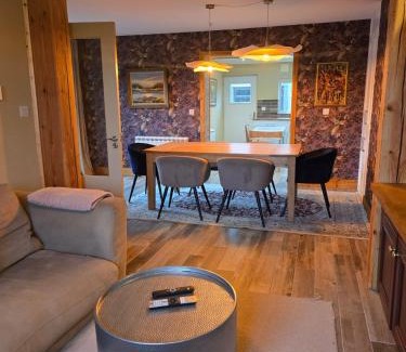 Athlone Appartement | Cozy Town house