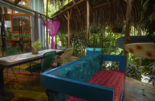 Jaco Maison | Cozy tropical / industrial quonset located in a secondary tropical forest.