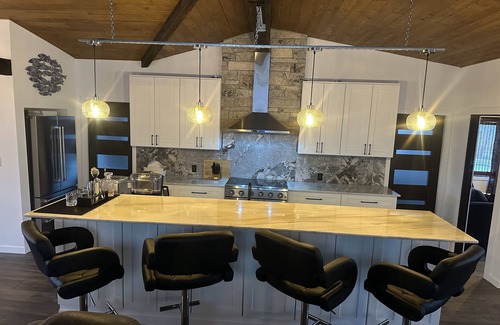 Warsaw Cabine | Cozy Truman Lake Cabin!nnFishing, hiking, swimming and boat ramp