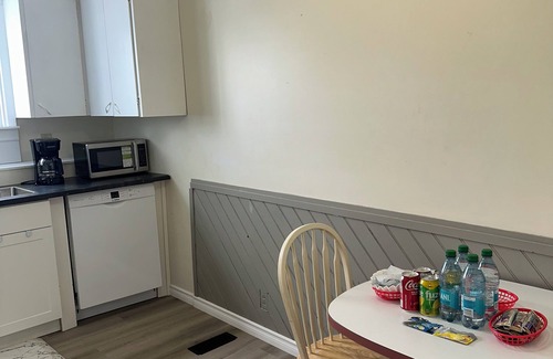 Regina Maison | Cozy Two Bedroom Joyful Home Regina. Family Friendly!