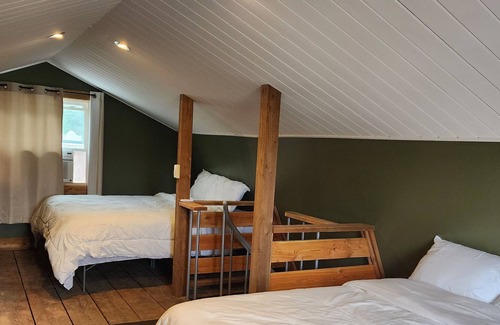 Wales Center Autre | Cozy Two-Story Barndominium