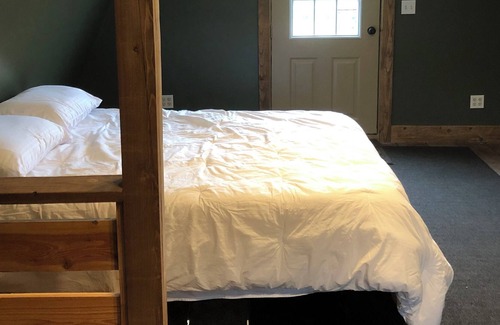 Wales Center Autre | Cozy Two-Story Barndominium