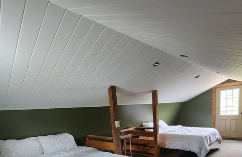 Wales Center Autre | Cozy Two-Story Barndominium