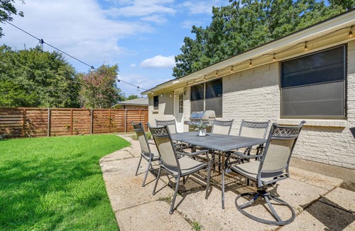 Park Central Maison | Cozy Updated Home, A+ Location, 2 King Suites!
