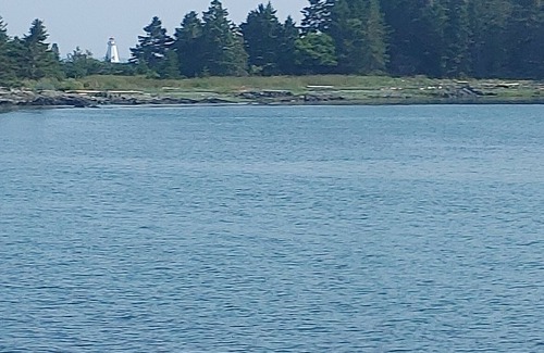 St. Martins Appartement | Cozy upper apartment across from the Bay of Fundy. Pet Friendly!