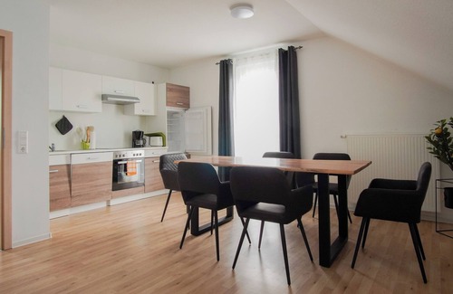 Jebenhausen Appartement | First floor apartment with sauna and gym in Göppingen