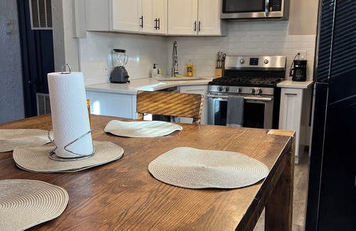 Gage Park Appartement | Cozy Urban Retreat Near Midway – Perfect for Travelers!
