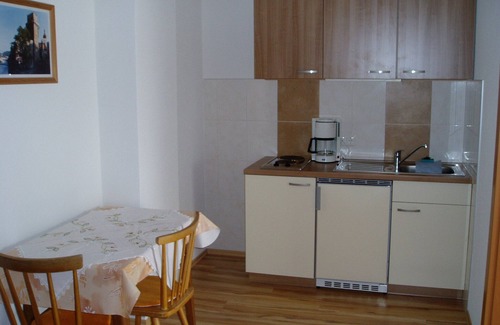 Waidhofen An Der Ybbs Appartement | Cozy vacation apartment with balcony and stunning views
