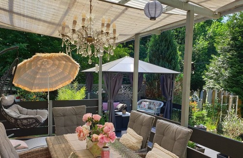Gossersweiler-Stein Maison | Cozy vacation cottage with romantic flair - surrounded by nature