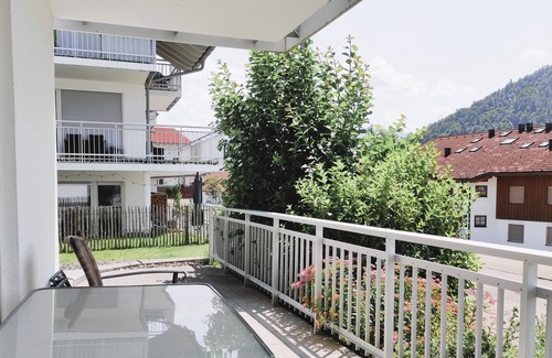 Kalzhofen Appartement | Cozy vacation accommodation "Sonne" in Oberstaufen/Kalzhofen, dogs allowed