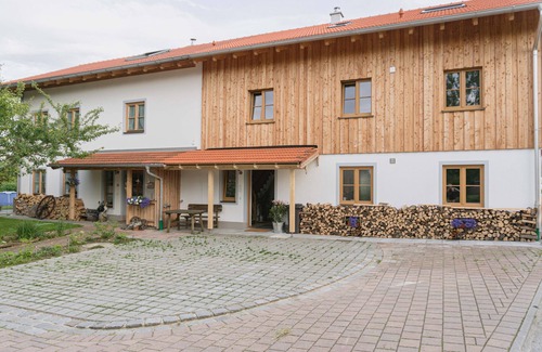 Bruckmuehl Appartement | Cozy vacation apartment in the beautiful Mangfall valley below the Irschenberg