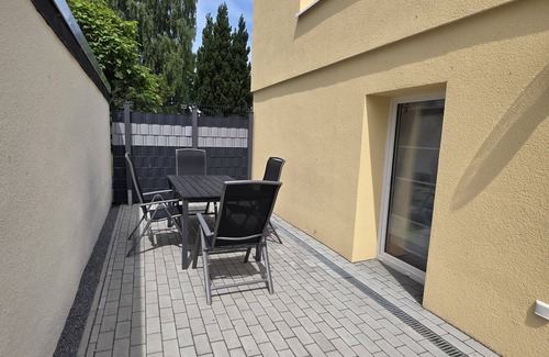 Gross Stroemkendorf Appartement | Cozy vacation apartment "Ankerplatz" in a rural location in Groß Strömkendorf.