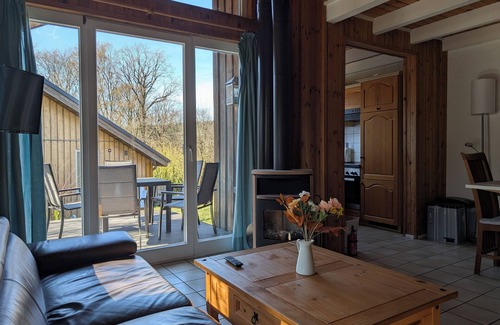 Bremke Maison | Cozy vacation home with fireplace & sauna - hiking & recreation with dog