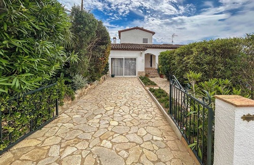 Calonge Villa | Villa confortable avec piscine et grand jardin. offre 01 / 06-08 / 06/19