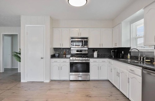 Bayou Vista Maison | Cozy Water Escape Near Galveston