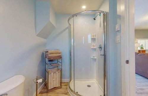 East Durham Maison | Cozy Waterfall BnB - Close To Mountains and Hikes