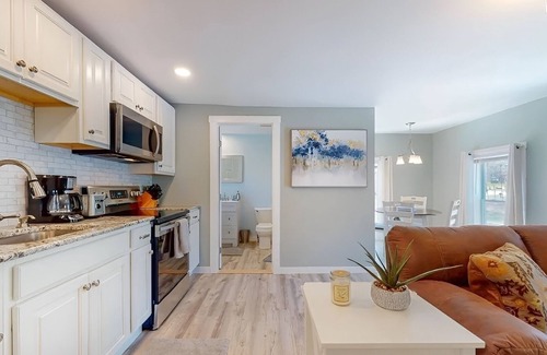 East Durham Maison | Cozy Waterfall Home | Close to All Mountains/Hikes