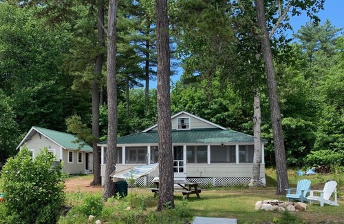 Gray Cabine | Cozy Waterfront Cabin on Little Sebago W/ Paddleboards, Kayaks, Canoe, Fire-pit