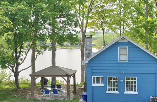 Rushford Lake Cottage | Chalet riverain confortable sur le lac Rushford, pour 10 personnes, Letchworth, Holiday Valley