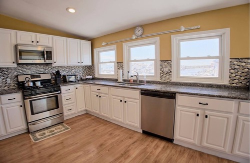Tuckerton Beach Maison | Cozy waterfront home in an amazing community with pool and hot tub