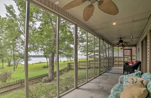 Murray Maison | Cozy Waterfront Murray Home with Private Dock!