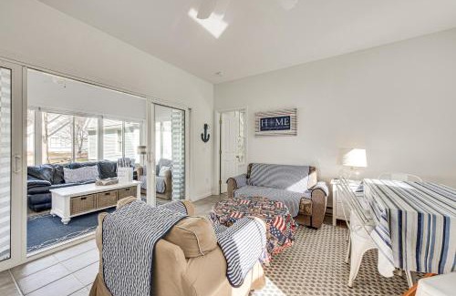 Ogunquit - Wells Maison | Cozy Wells Cottage with Pool Access 1 Mi to Beach!