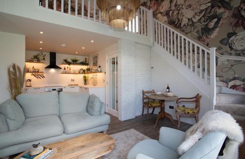 Wetherby Maison | Cozy Wetherby Retreat