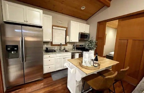 Sherwood - Tualatin South Cabine | Cozy Willamette Valley Cabin With Modern Comforts