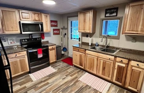 Mill Run Cabine | Cozy Cabin Ohiopyle Getaway See the Stars in the New Hot Tub & Beautiful Firepit