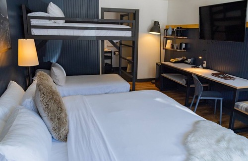 Winter Park Hôtel | Cozy Winter Park Stay Perfect for Group Travelers | 2 Units | Hot Tubs Access