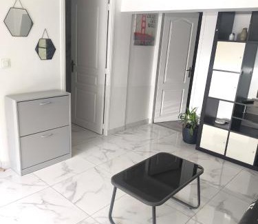 Le-Plessis-Trevise Appartement | Cozy with garden near Disney