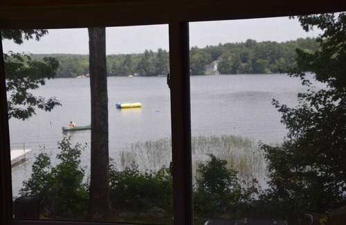 Windham Cottage | Cozy House ouvert toute l'année juste à l'extérieur de Portland Maine sur Highland Lake.