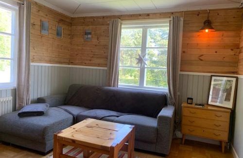 Ramsele Maison | Cozy Zweeds huis met openhaard en grote tuin