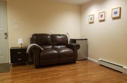Jericho Appartement | Cozy1B1B W Private Entrance