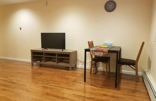 Jericho Appartement | Cozy1B1B W Private Entrance