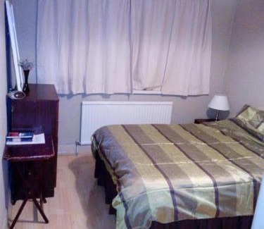 Custom House Appartement | Cozy2bed Apartment Near City Center